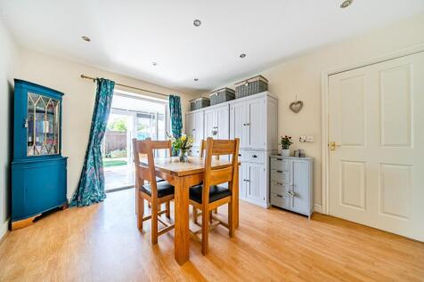 Dining Room.jpg