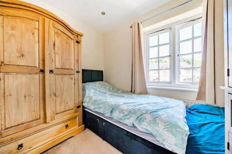 Bedroom 3.jpg