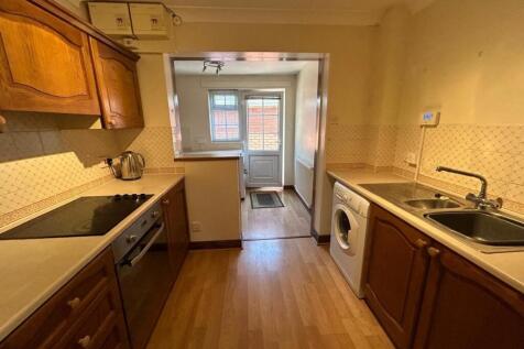 Kitchen 2.jpg