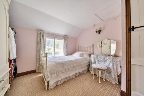 Bedroom 2.jpg