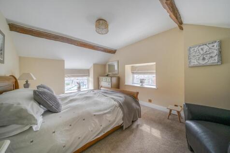 Bedroom 3 corner.jpg