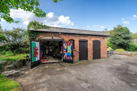 Outbuilding.jpg