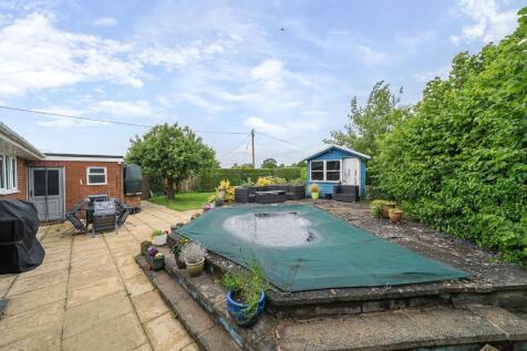 Swimming pool corner view.jpg
