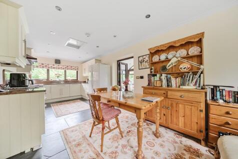 Kitchen - Breakfast Room.jpg