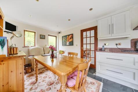 Breakfast Room corner.jpg