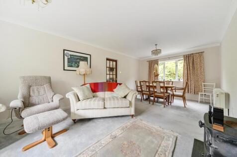 Lounge with Dining area.jpg