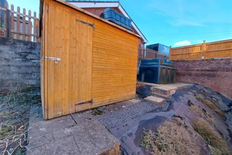 Shed.jpg