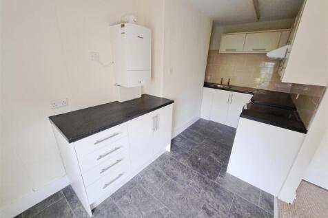 Kitchen (2).jpg