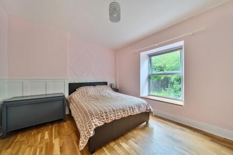 Bedroom Two.jpg