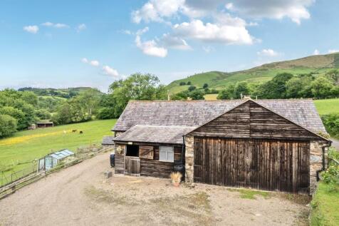 Barn complex.jpg