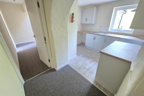 Kitchen Hallway.jpg