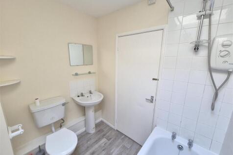 Bathroom.jpg