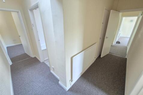 Hallway.jpg