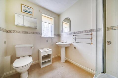 Ensuite.jpg
