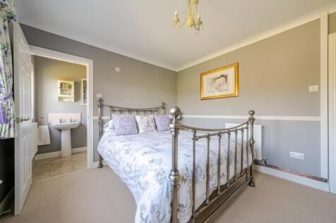 Master Bedroom corner.JPG