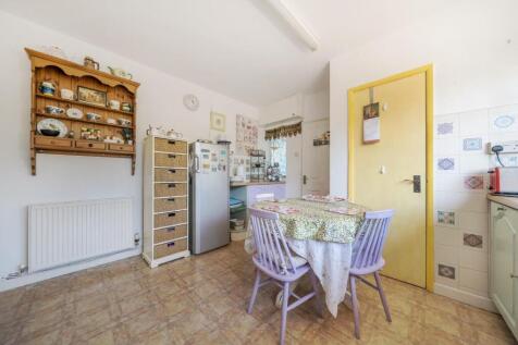Kitchen corner.jpg