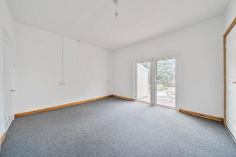 Reception Room 2.jpg