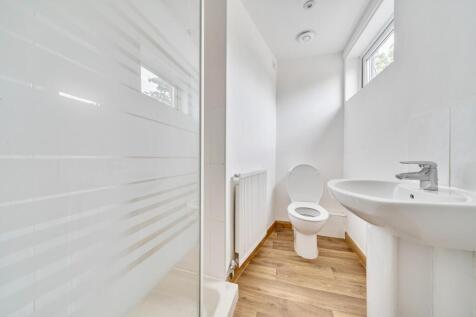 Shower Room.jpg
