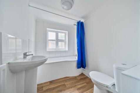 Bathroom.jpg