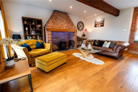 Living Room.jpeg