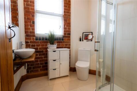 Shower Room.jpeg