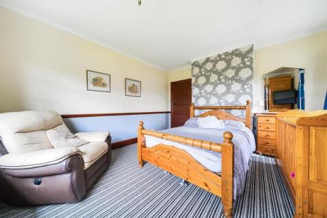 Bedroom 2.jpg
