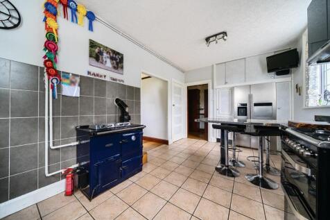 Kitchen corner.jpg