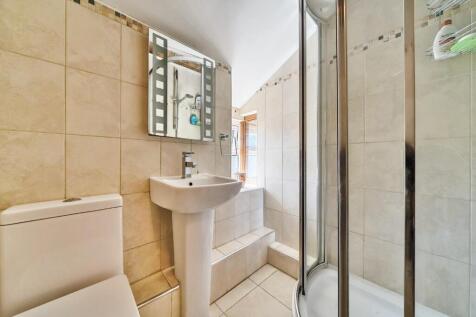 Shower Room.jpg