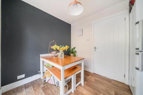 Dining area.jpg