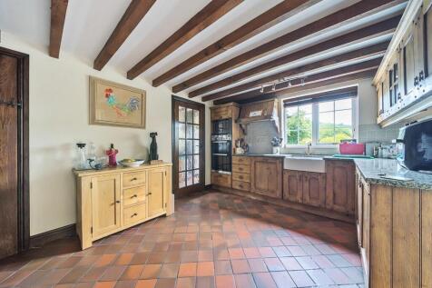 Kitchen corner.jpg