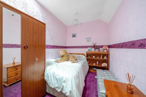 Bedroom 3.JPG