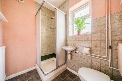 Shower Room.jpg