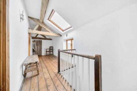 Second Floor Landing.jpg