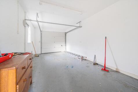 Garage.jpg