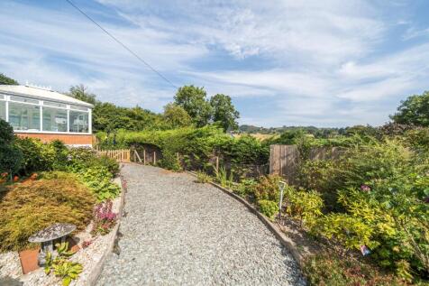 Gravelled pathway.jpg