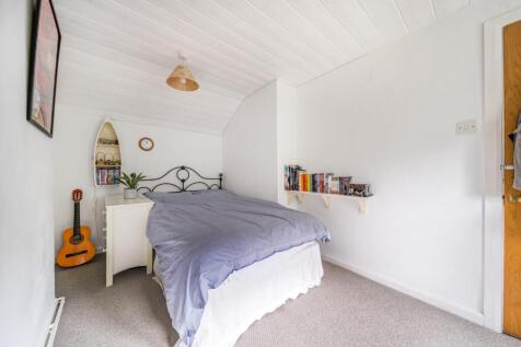 Bedroom 2.jpg
