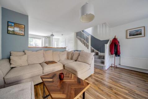 Lounge corner.jpg