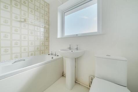 Bathroom.jpg