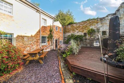 Rear decking view.jpg
