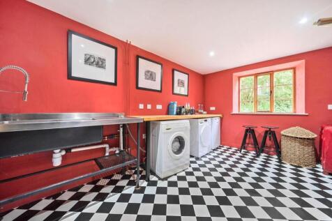 Utility Room.jpg