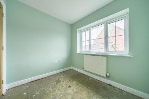 Bedroom 4.jpg