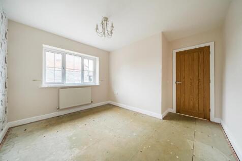 Bedroom 2.jpg