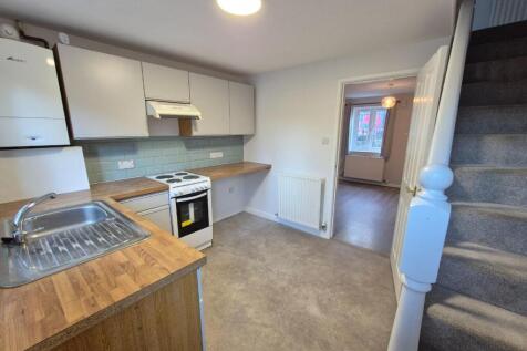 Kitchen 2.jpg