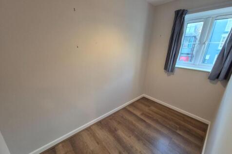 Bedroom 2.jpg