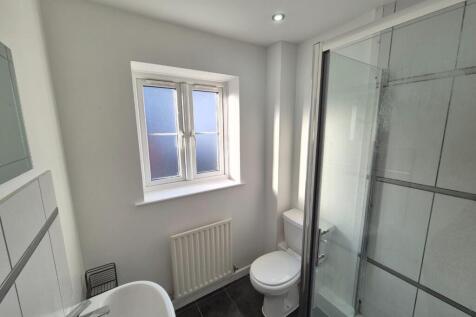 Shower Room.jpg