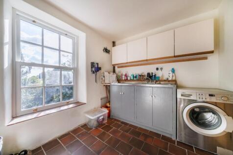 Utility Room.jpg