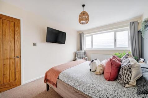 Bedroom 1 corner.jpg