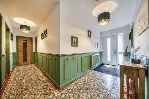 Entrance Hall.jpg