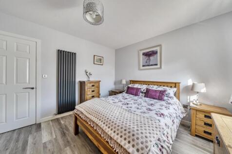 Bedroom 3 corner.jpg