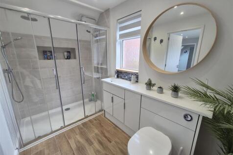 Ensuite.jpg